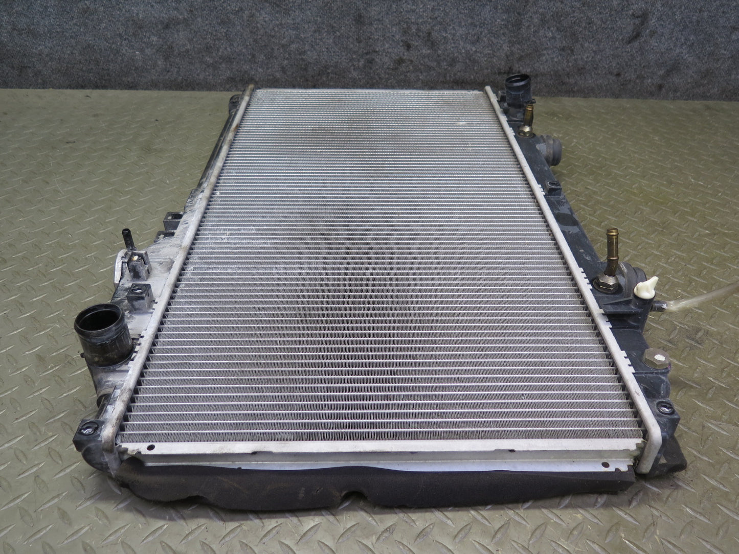 02-10 Lexus Z40 SC430 Engine Coolant Radiator w Cap OEM