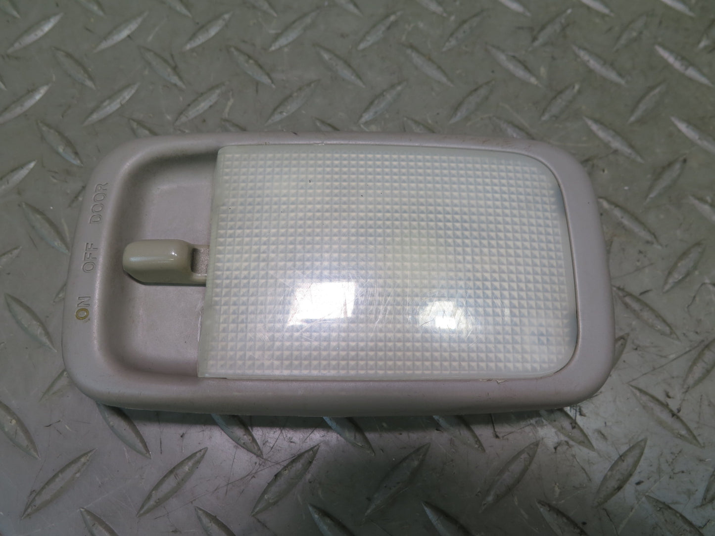 01-05 Lexus IS300 Overhead Dome Reading  Interior Light Glove Box Switch Set