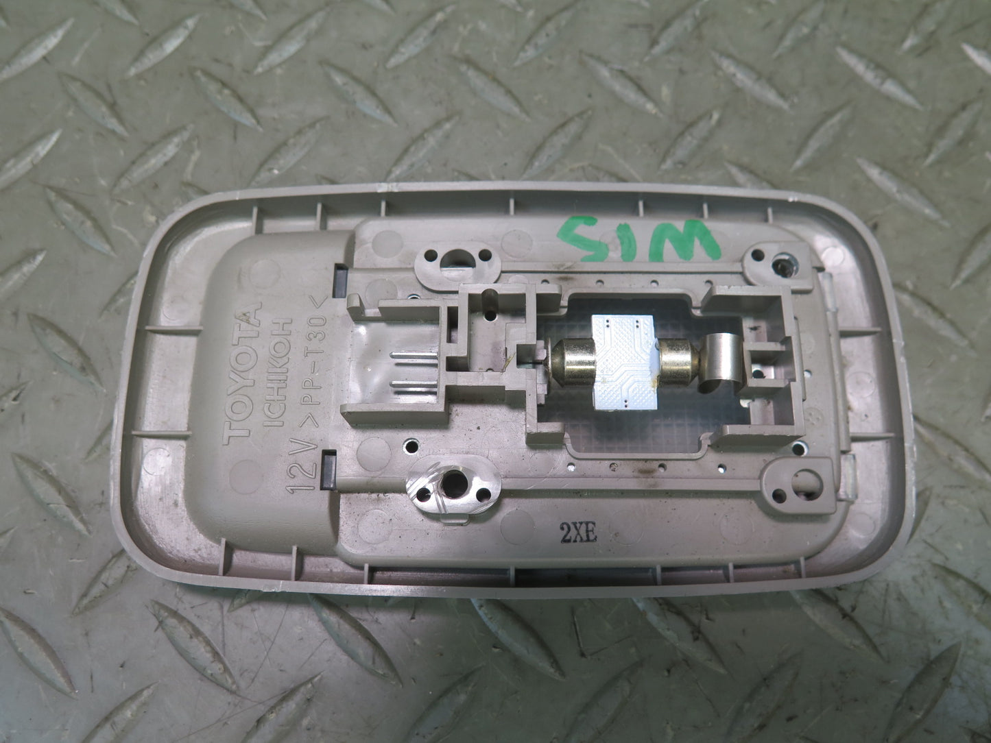 01-05 Lexus IS300 Overhead Dome Reading  Interior Light Glove Box Switch Set