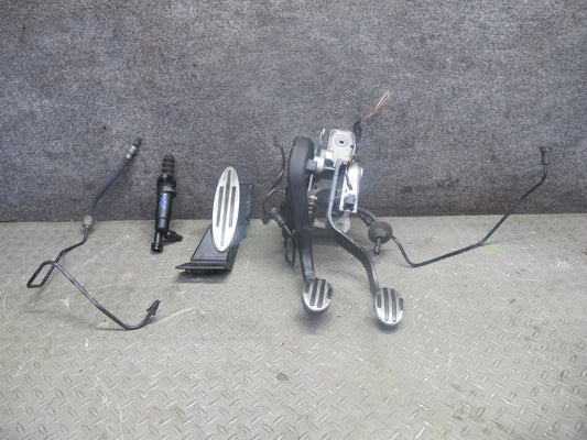 07-13 Mini S R55 R56 R57 R58 R59 M/T Gas Brake Clutch Pedal Cylinder Set OEM