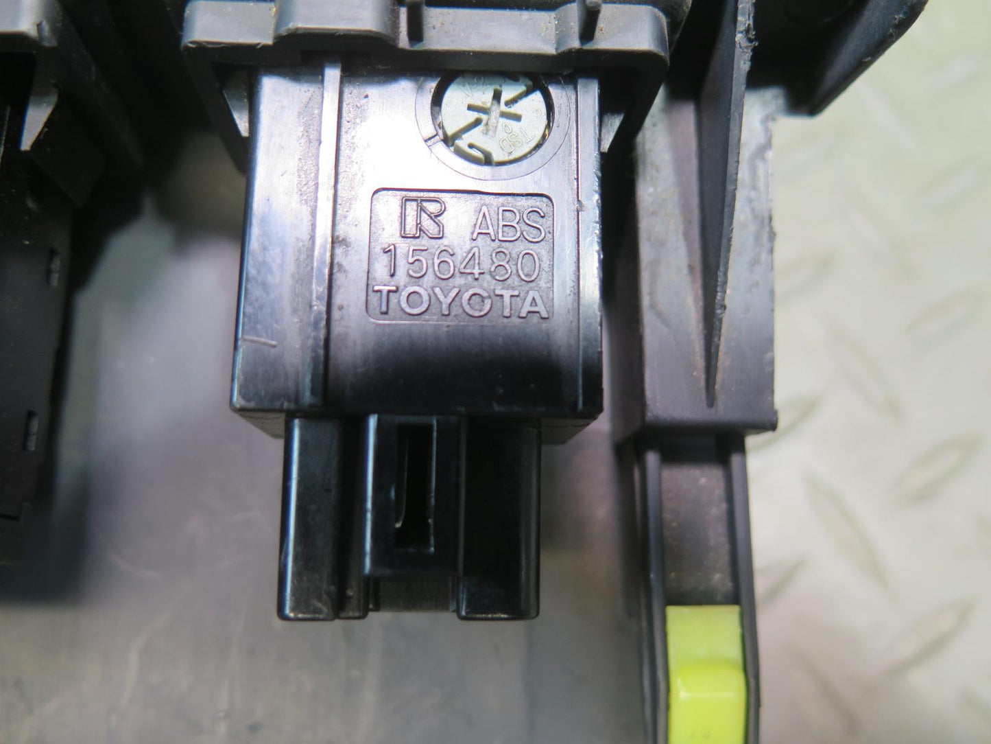 01-03 Lexus JCE10L IS300 Heated Seat Heater Traction Control Switch Panel OEM