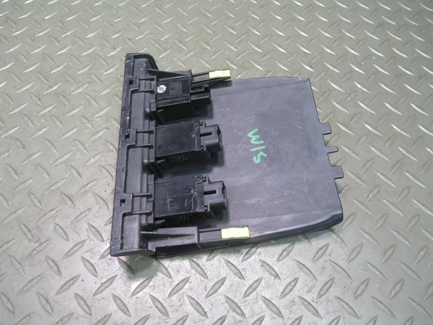 01-03 Lexus JCE10L IS300 Heated Seat Heater Traction Control Switch Panel OEM