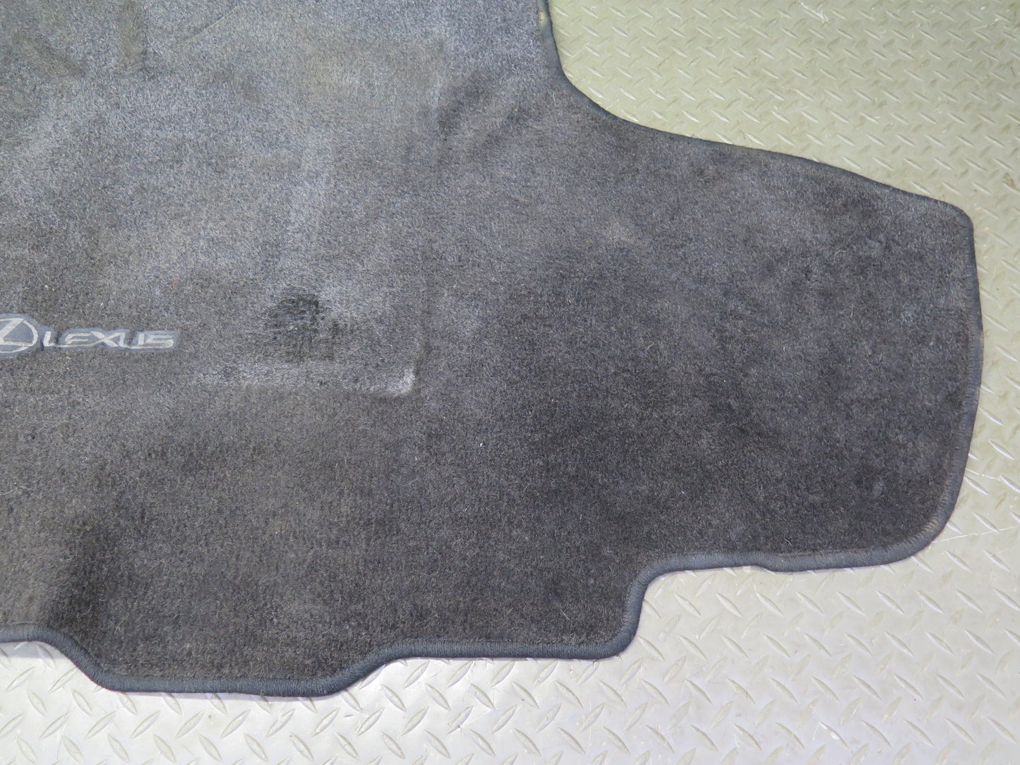 01-05 Lexus JCE10L IS300 Sedan Rear Trunk Floor MAT Carpet Cover OEM