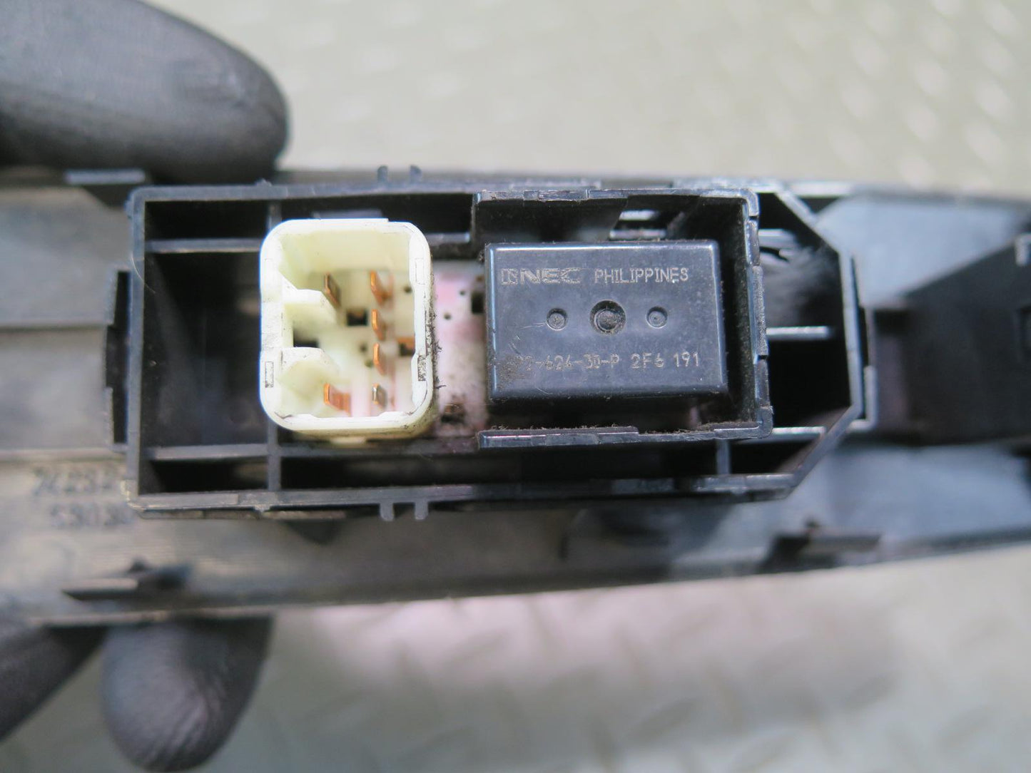 01-05 Lexus JCE10L IS300 Set of 4 Front & Rear Door Window Mirror Switch OEM