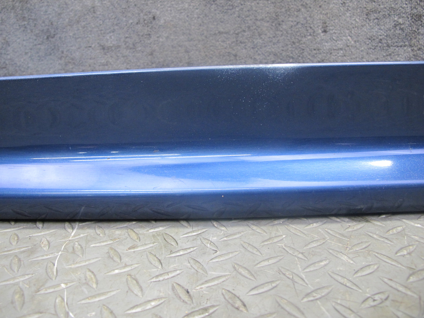 01-06 BMW E46 330Ci Coupe Convertible Right Side Skirt Rocker Panel Molding OEM