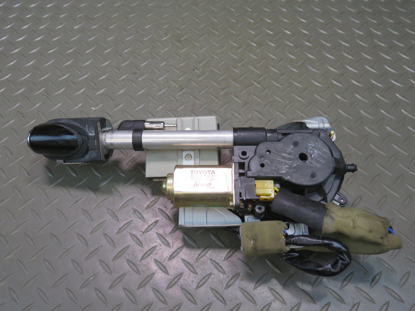 02-08 Lexus Z40 SC430 Exterior Power Radio Antenna Assembly 86309-24041 OEM