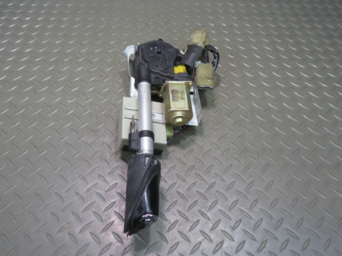 02-08 Lexus Z40 SC430 Exterior Power Radio Antenna Assembly 86309-24041 OEM