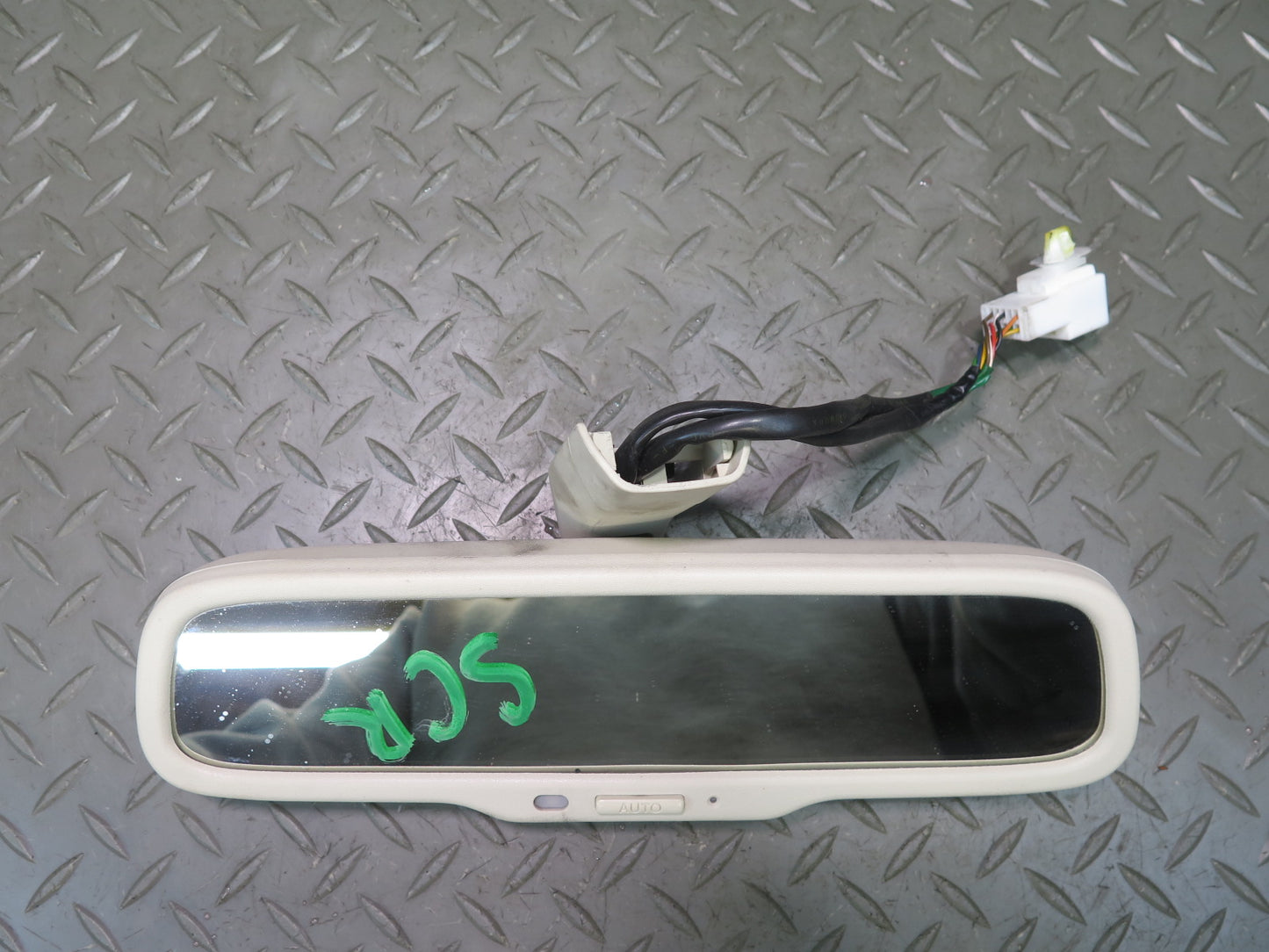 02-10 Lexus Z40 SC430 Auto Dimming Interior Rear View Mirror Ecru OEM
