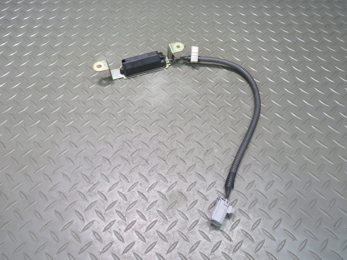 02-10 Lexus SC430 Set of 4 Front & Rear TPMS Tire Pressure Sensor Antenna OEM