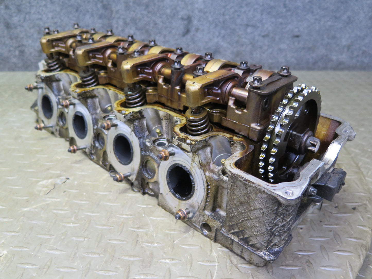 99-02 Mercedes R129 SL500 5.0L 113.961 Engine Right Cylinder Head w Camshaft OEM
