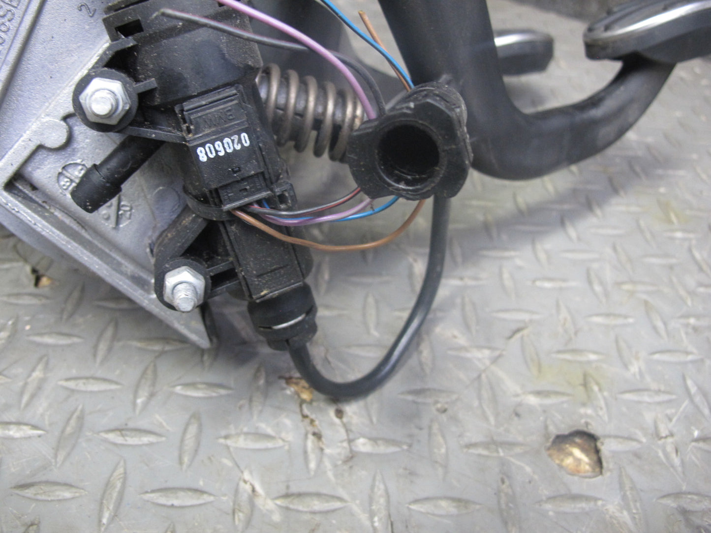 07-13 Mini S R55 R56 R57 R58 R59 M/T Gas Brake Clutch Pedal Cylinder Set OEM