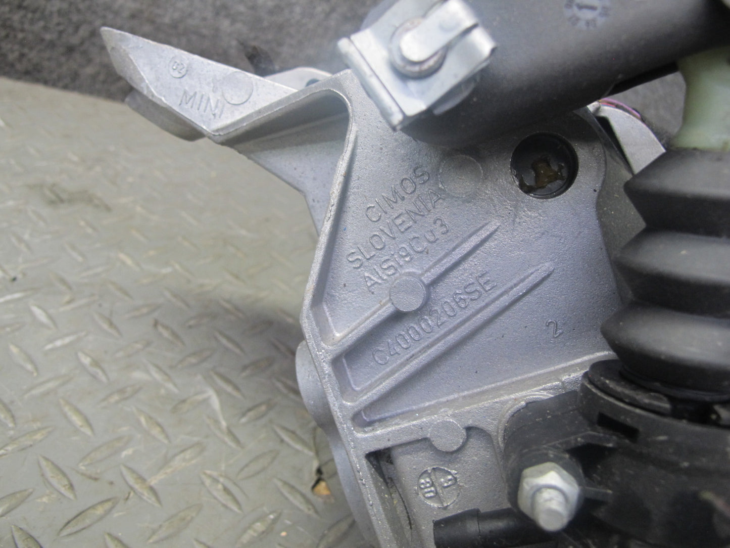 07-13 Mini S R55 R56 R57 R58 R59 M/T Gas Brake Clutch Pedal Cylinder Set OEM