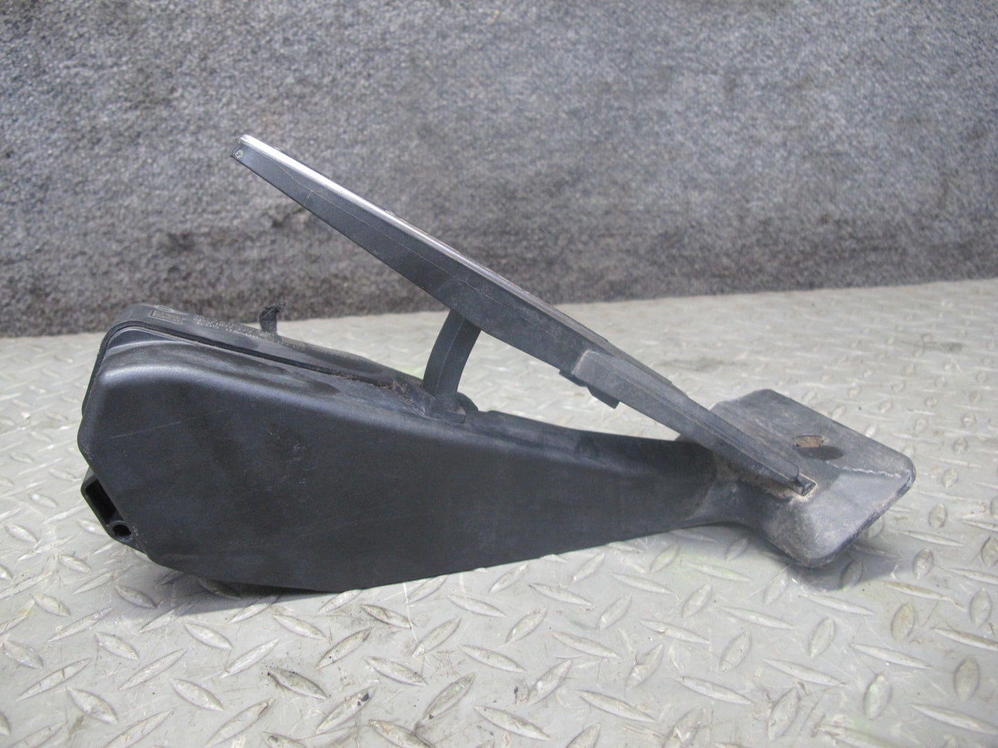 07-13 Mini S R55 R56 R57 R58 R59 M/T Gas Brake Clutch Pedal Cylinder Set OEM