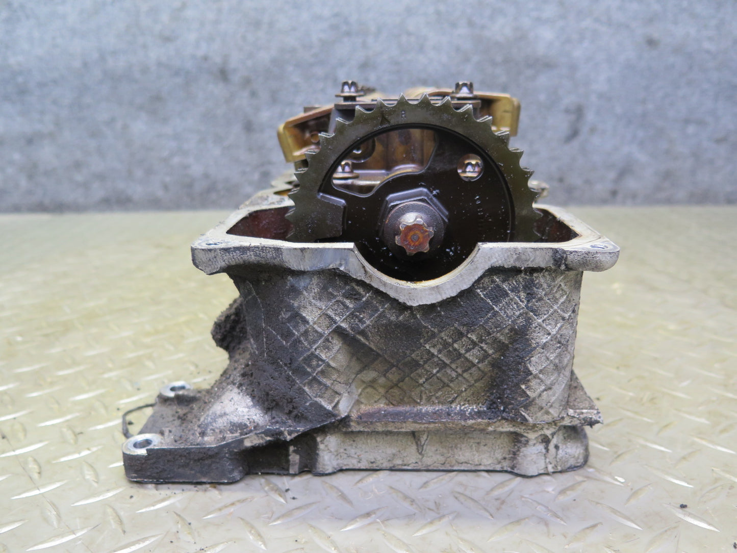 99-02 Mercedes R129 SL500 5.0L 113.961 Engine Left Cylinder Head w Camshaft OEM
