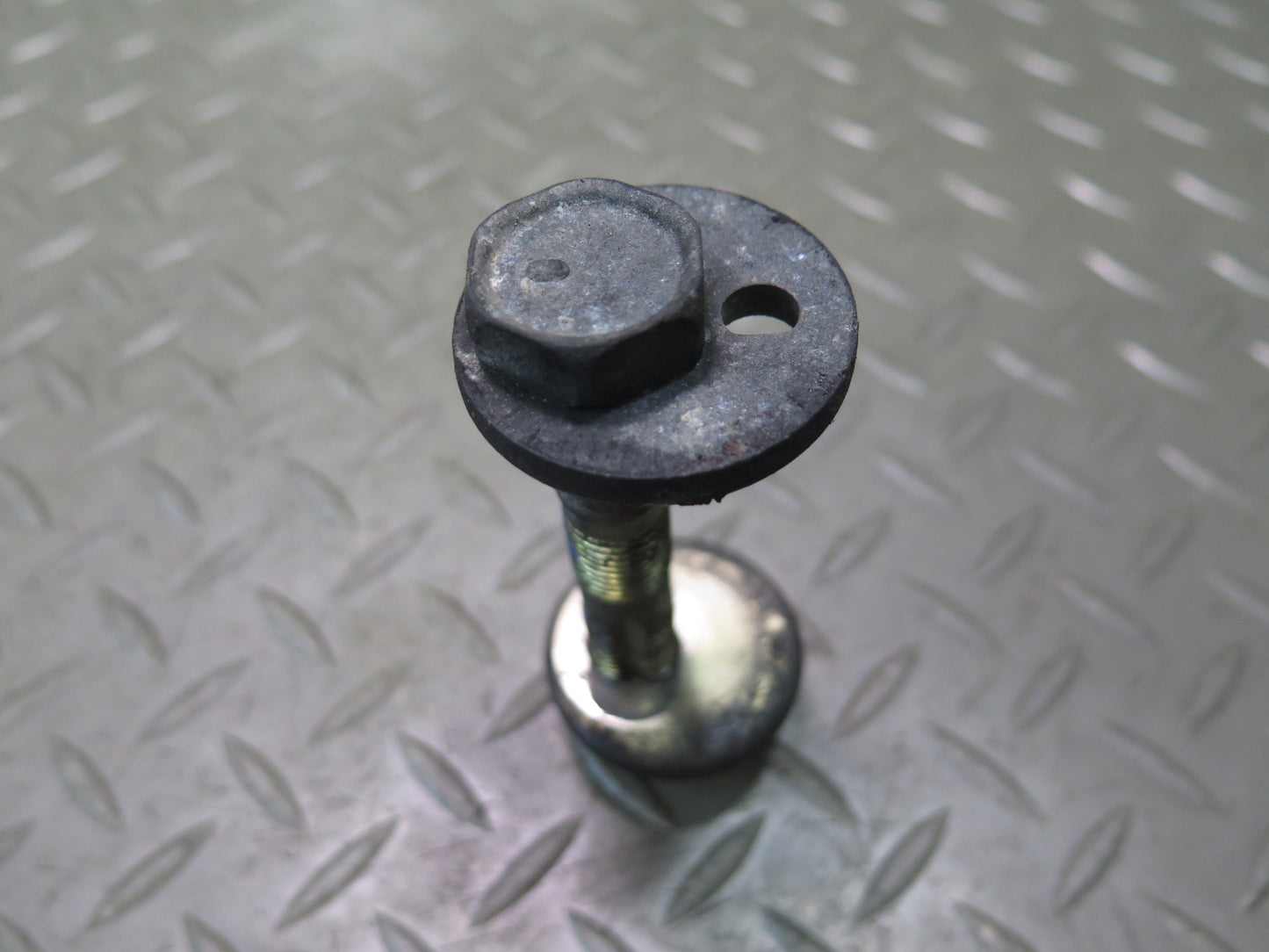 02-10 Lexus Z40 SC430 Set of 2 Front Suspension Eccentric Camber Bolts OEM