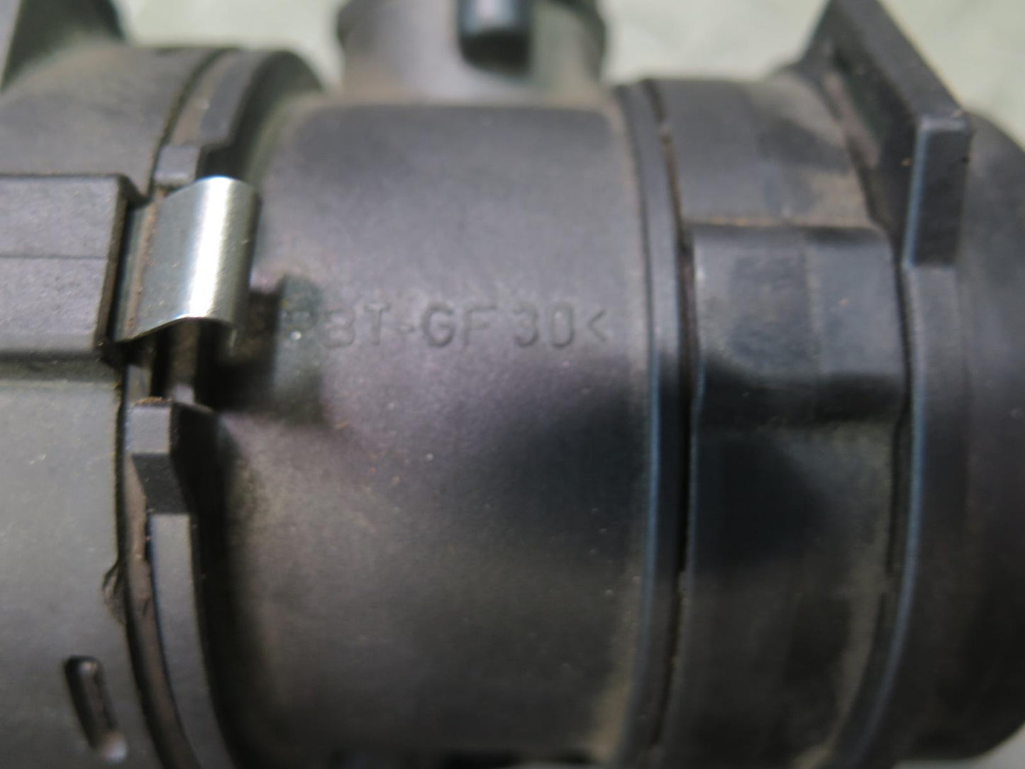 99-02 Mercedes R129 SL500 Mass Air Flow Meter MAF Sensor w Intake Pipe OEM