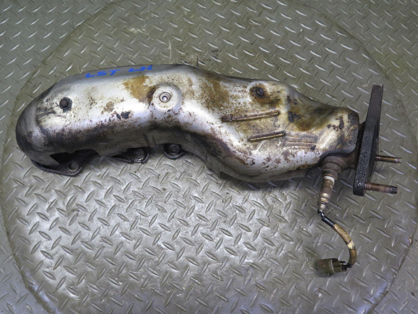 98-00 Lexus UCF20L LS400 1UZFE Left Exhaust Manifold w O2 Oxygen Sensor OEM