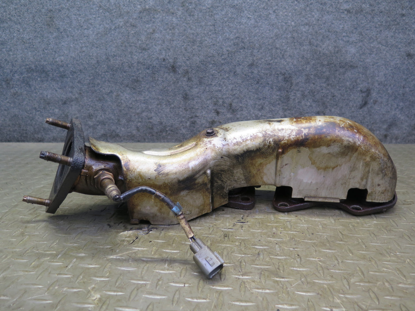 98-00 Lexus UCF20L LS400 1UZFE Right Exhaust Manifold w O2 Oxygen Sensor OEM