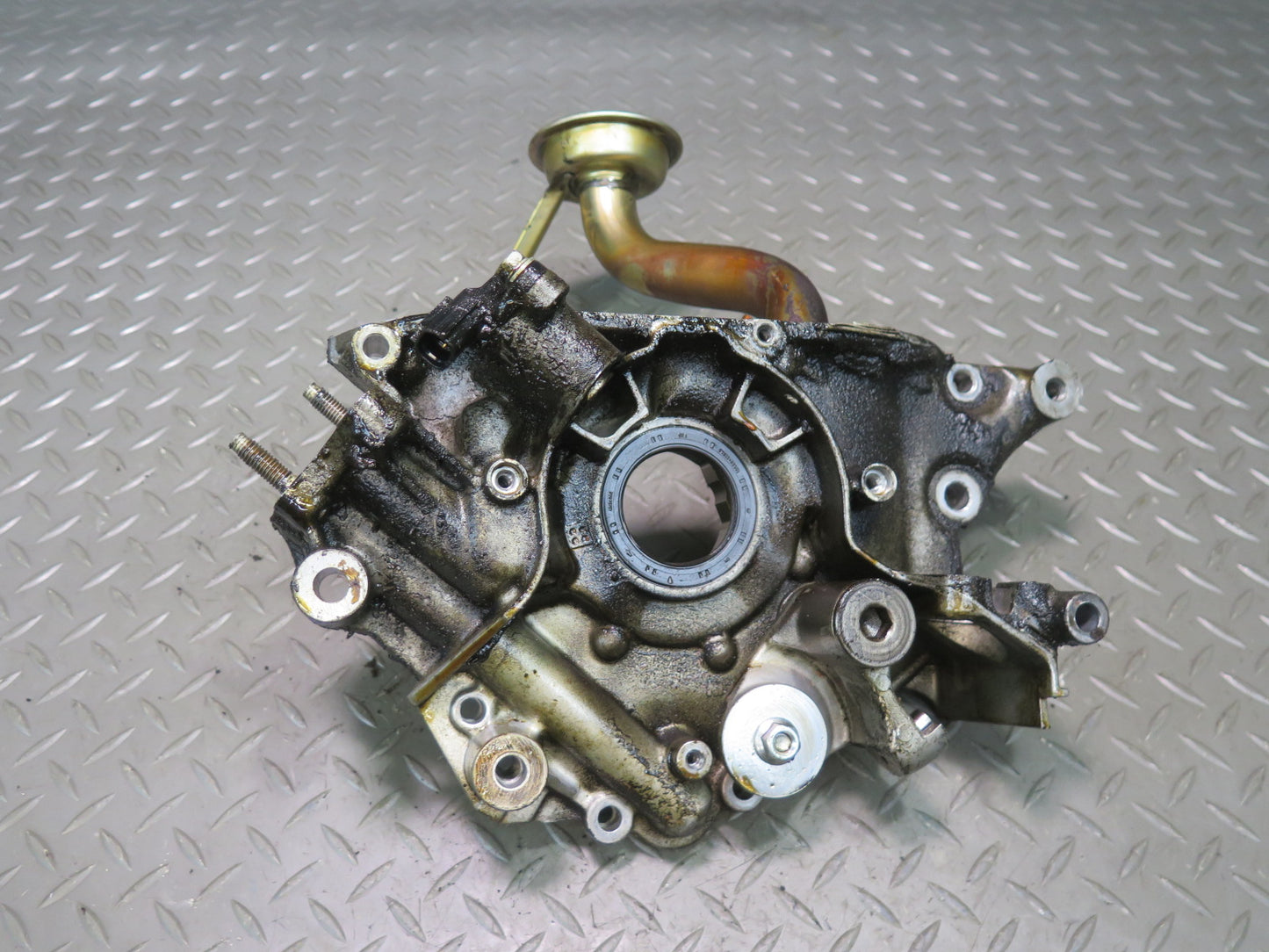98-00 Lexus LS400 1UZFE Engine Motor Oil Pump w Strainer Pick UP Tube Set OEM