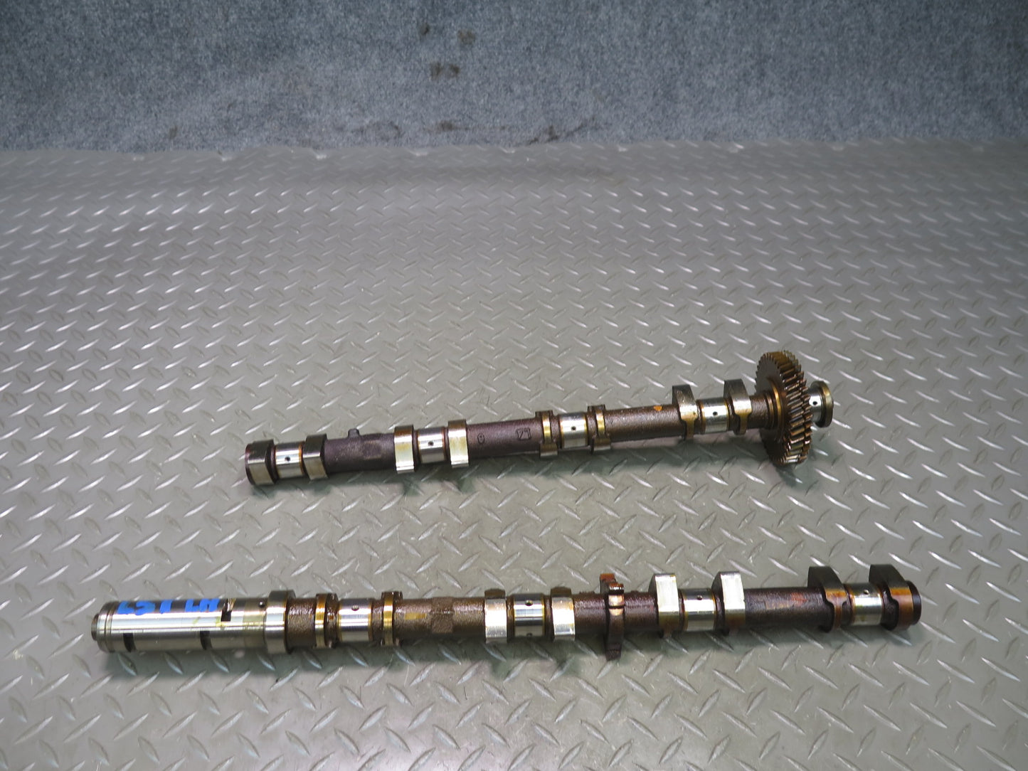 98-00 Lexus LS400 SC400 1UZFE Engine Left Intake & Exhaust Camshaft Set OEM