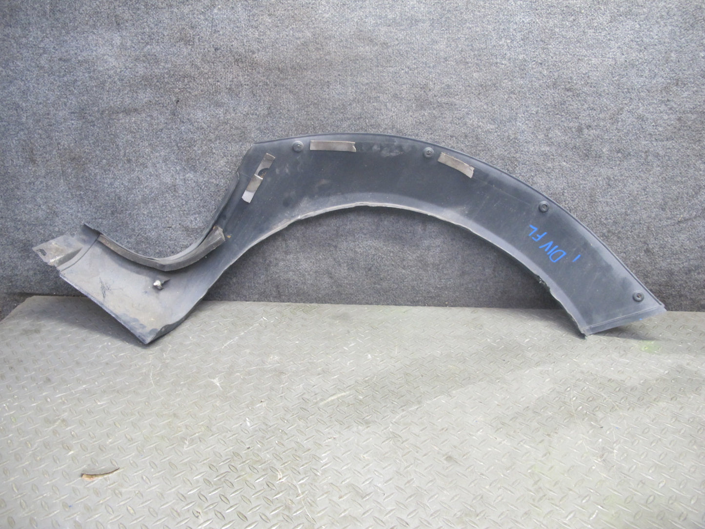 99-01 Isuzu Vehicross Front Left & Right Fender Flare Trim Panel Molding Set OEM