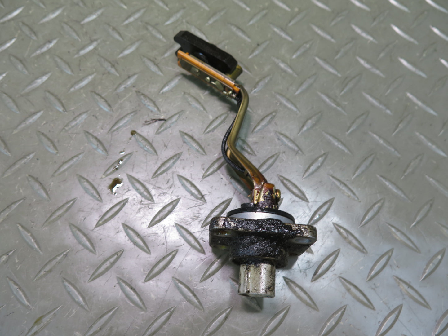 98-00 Lexus UCF20L LS400 GS400 1UZFE Engine Oil Level Sensor OEM