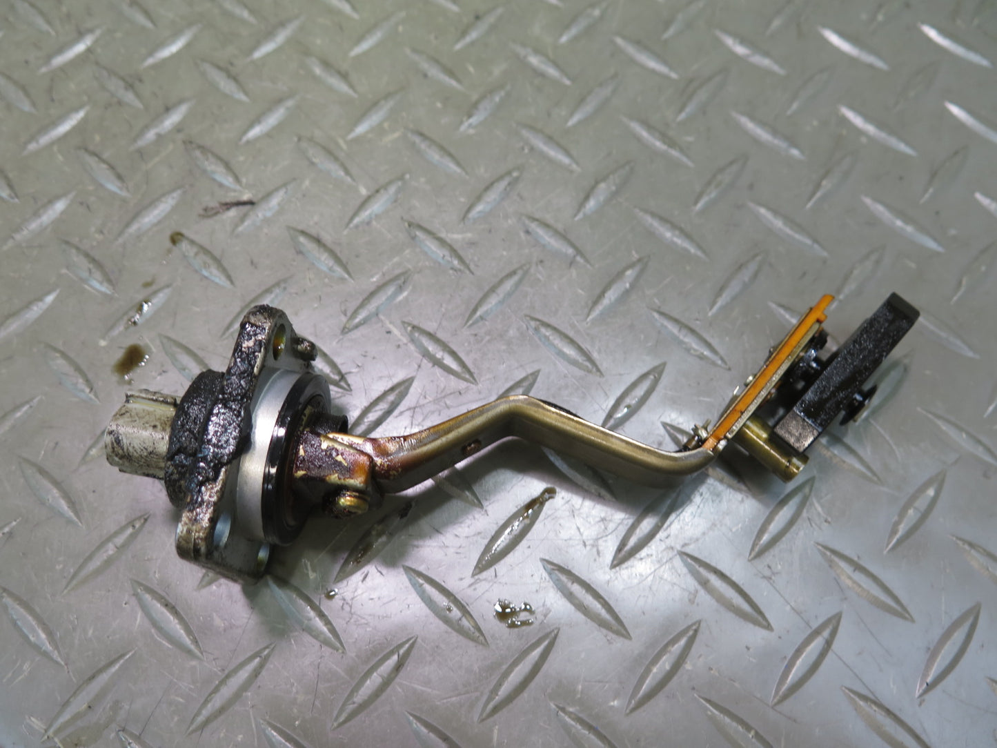 98-00 Lexus UCF20L LS400 GS400 1UZFE Engine Oil Level Sensor OEM