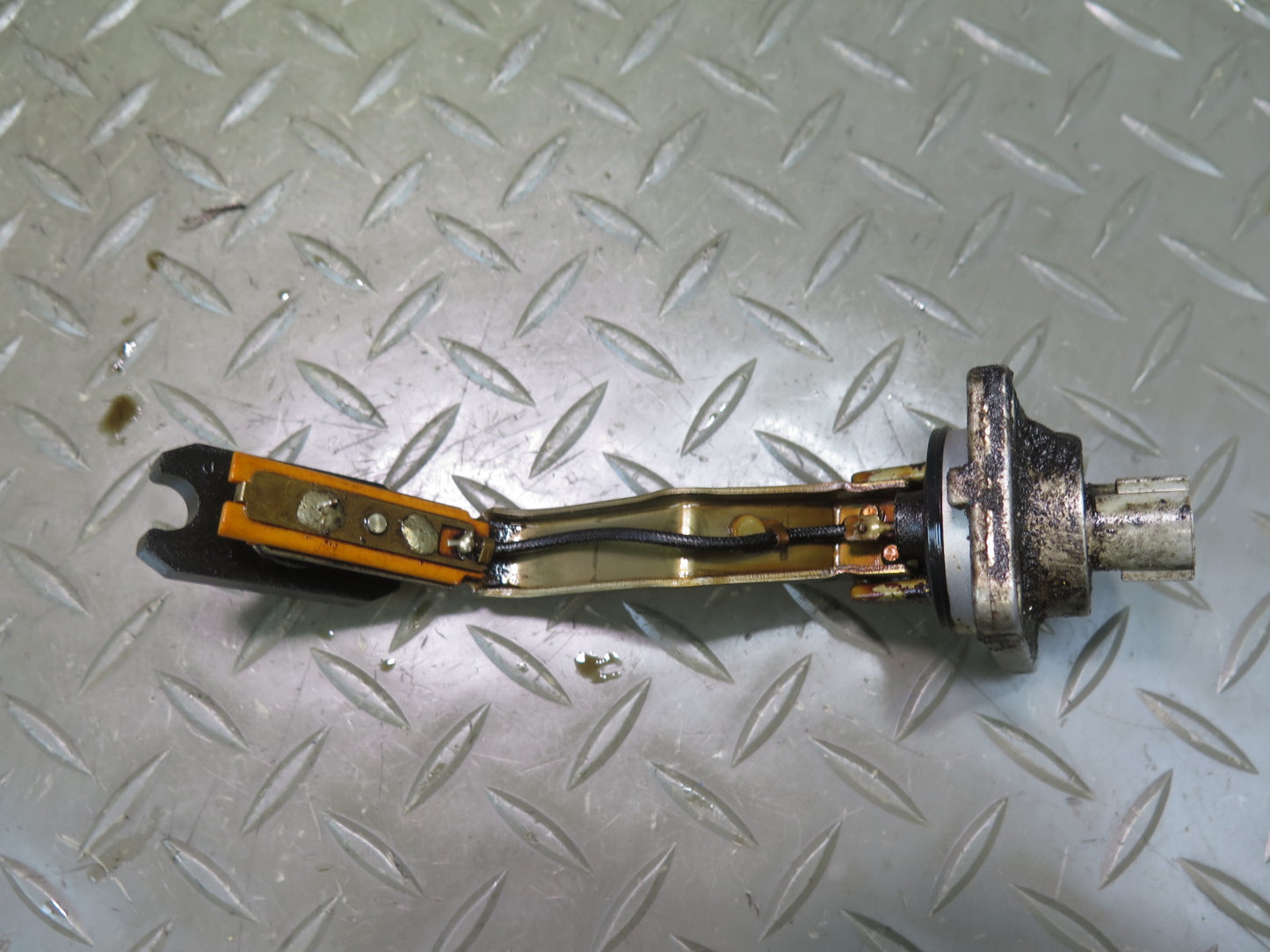 98-00 Lexus UCF20L LS400 GS400 1UZFE Engine Oil Level Sensor OEM