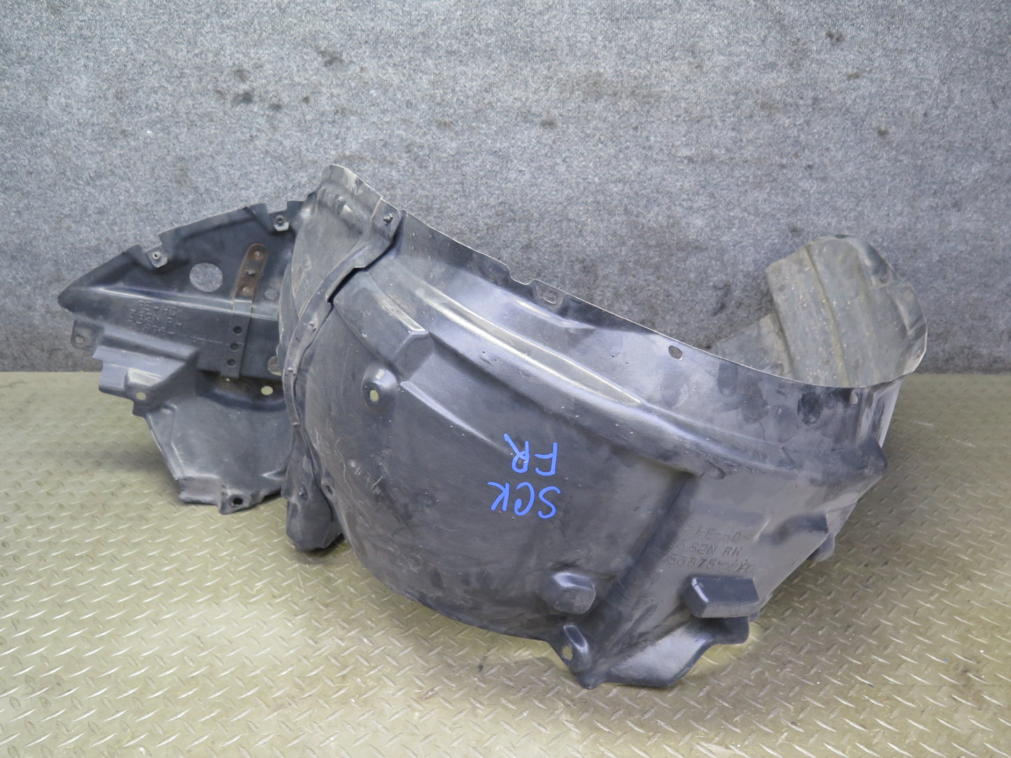 02-05 Lexus UZZ40L SC430 Front Right Fender Liner Splash Shield Guard Cover OEM