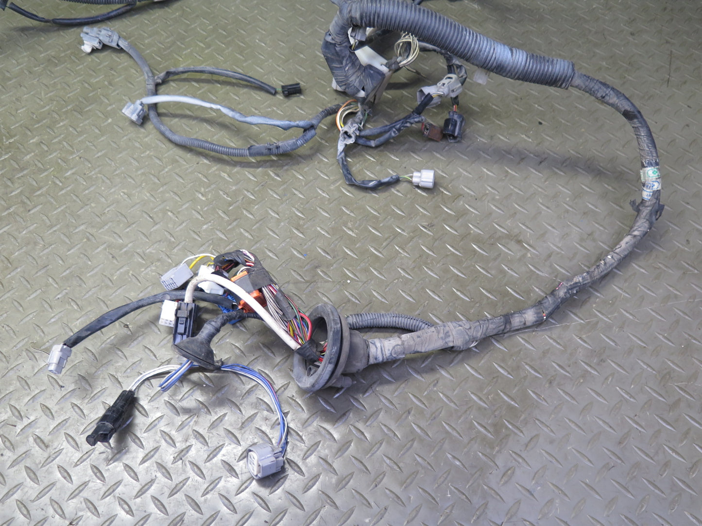 1996 Toyota MARK2 JZX100 Tourer 2.5L 1JZGE Engine Bay Wire Wiring Harness OEM