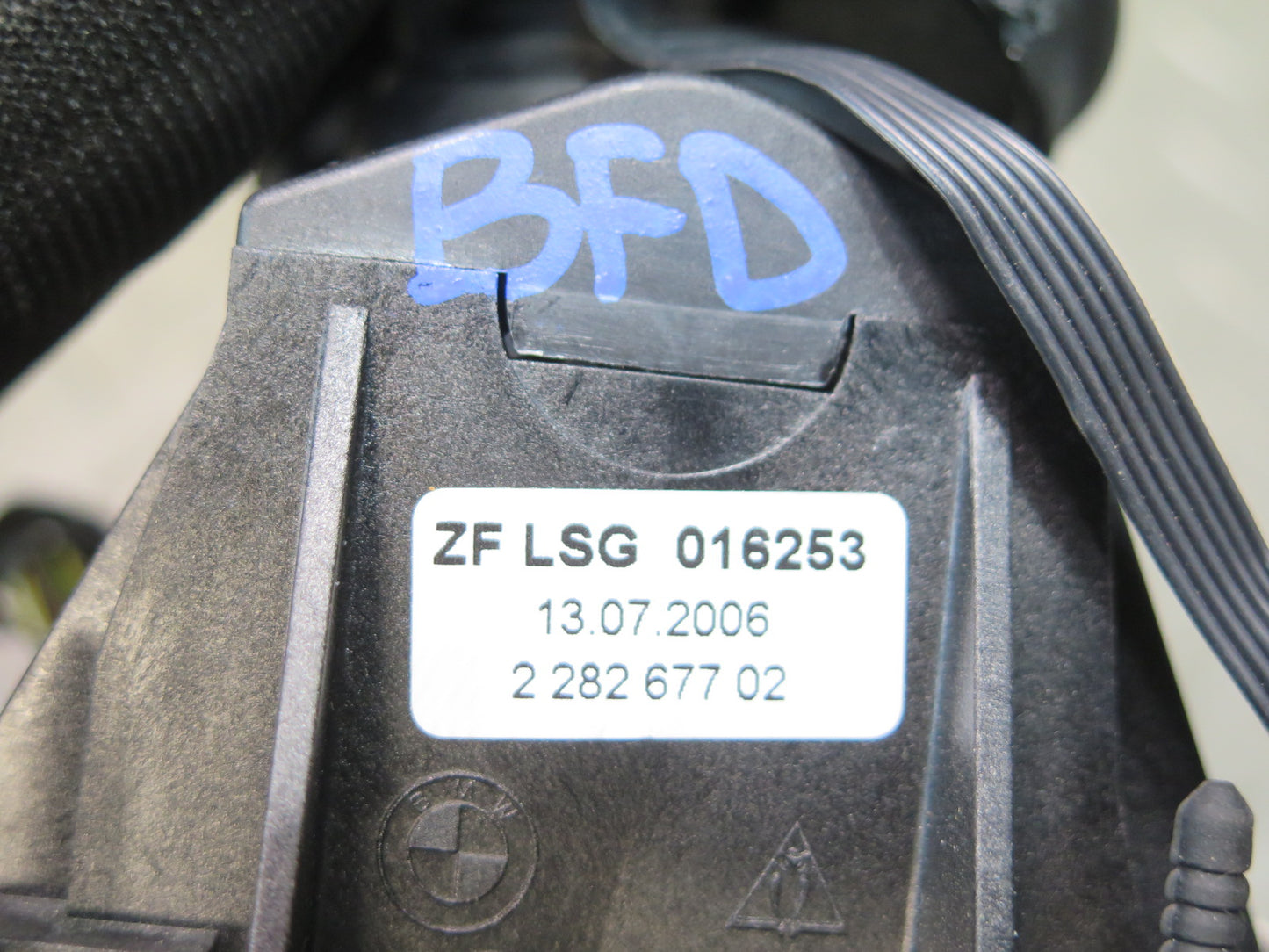 2006-2007 BMW E60 M5 SMG Transmission Gear Selector Shifter w Trim 55K Miles