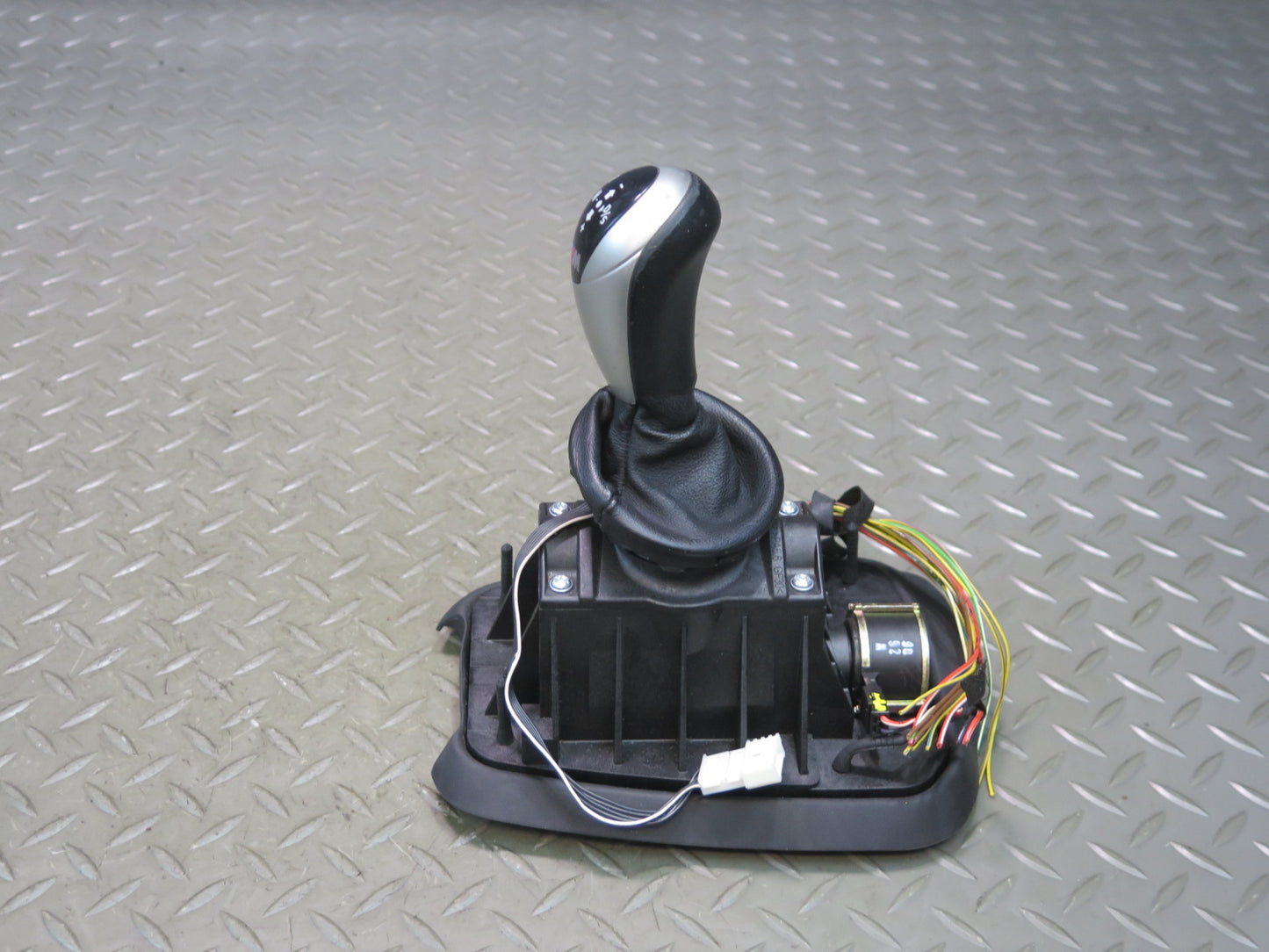 2006-2007 BMW E60 M5 SMG Transmission Gear Selector Shifter w Trim 55K Miles
