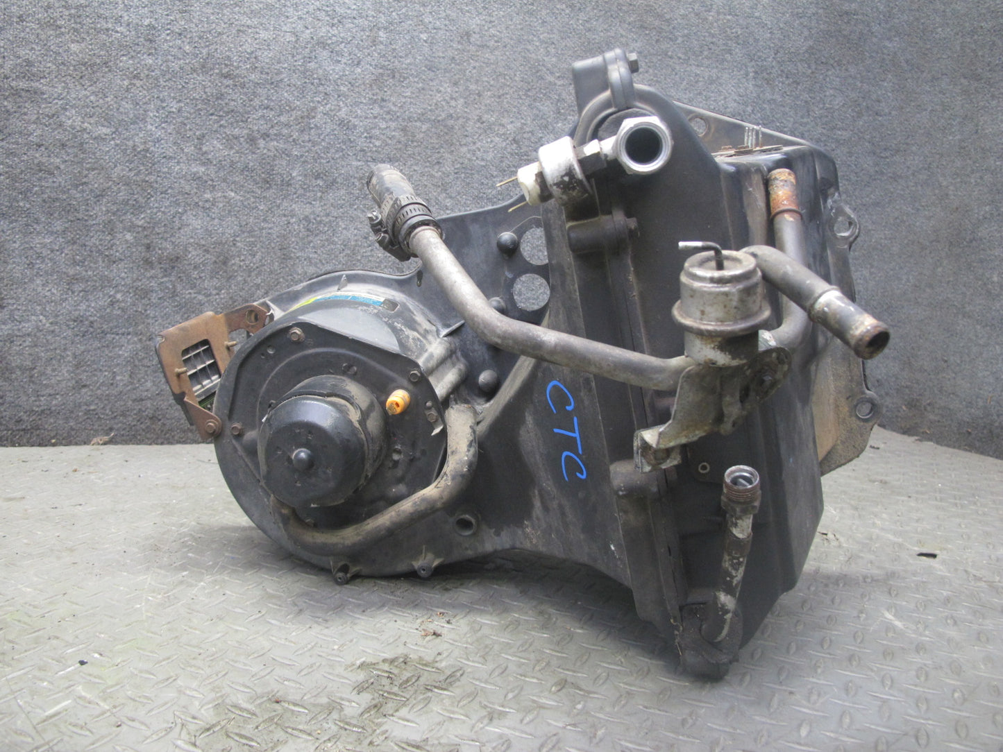 1984 Chevrolet Corvette C4 A/C Air Conditioning Blower Motor Evaporator Box OEM