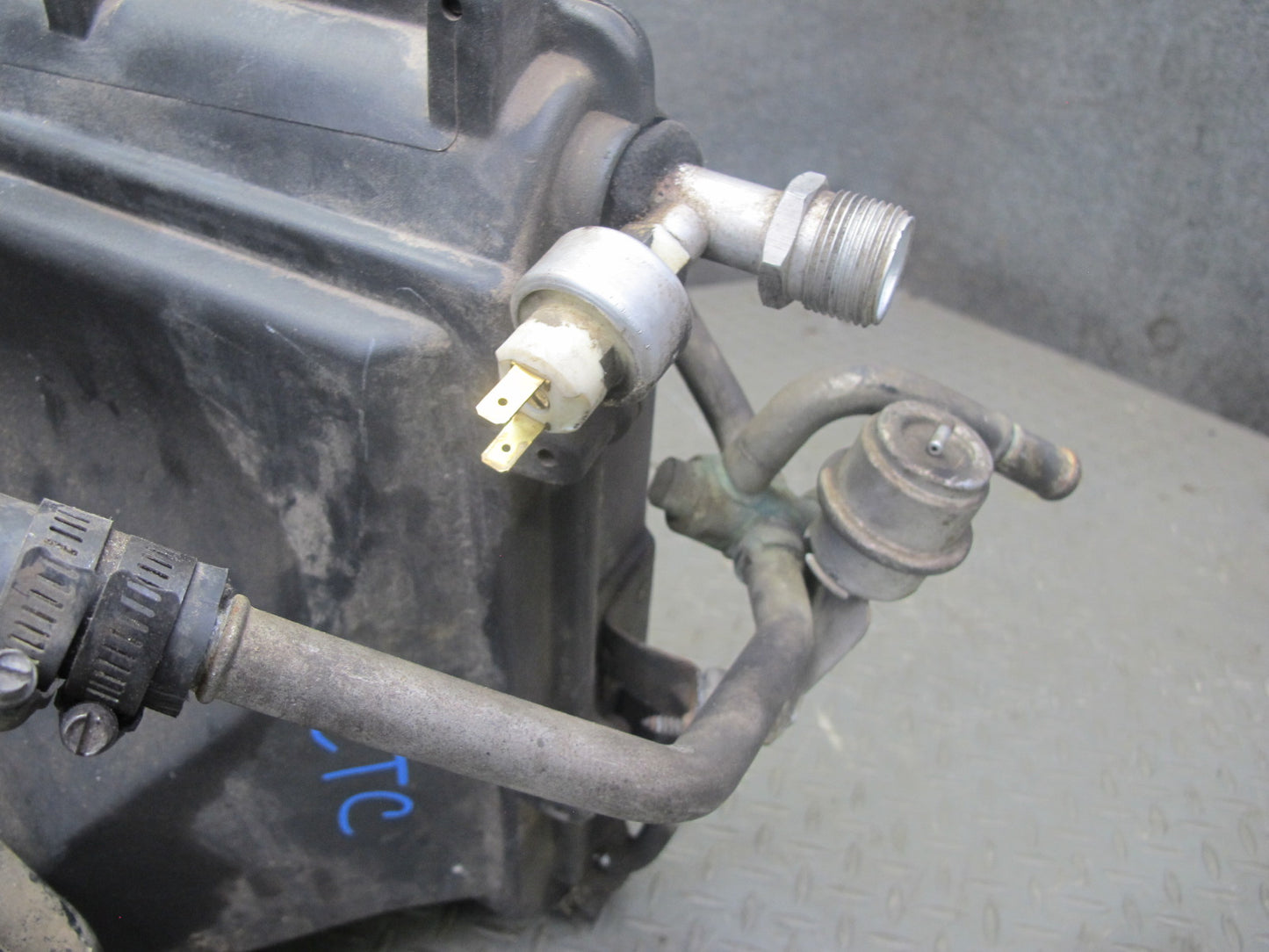 1984 Chevrolet Corvette C4 A/C Air Conditioning Blower Motor Evaporator Box OEM