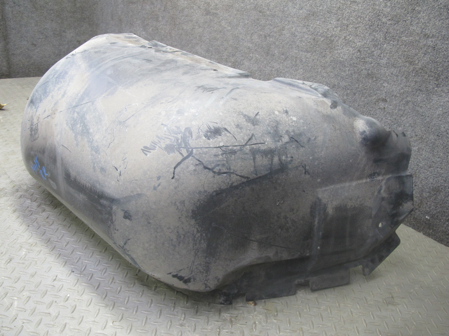 2003-2009 Hummer H2 Rear Right Wheel Fender Liner Splash Guard Shield 15111880