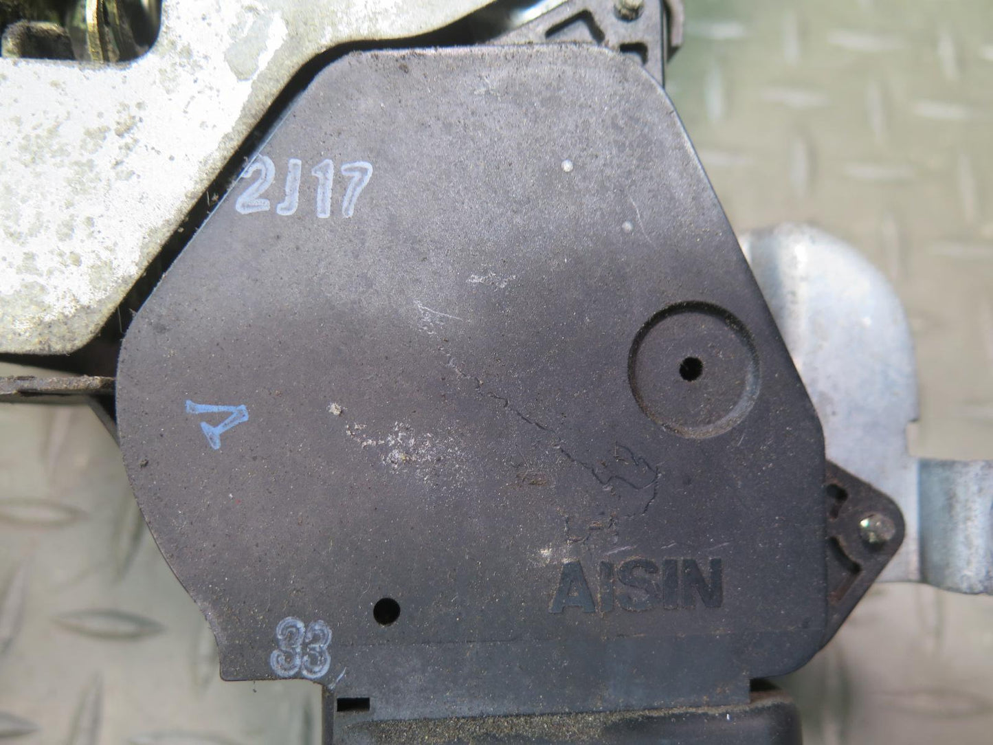 01-03 Lexus JCE10L IS300 Front Left Door Lock Latch Actuator OEM