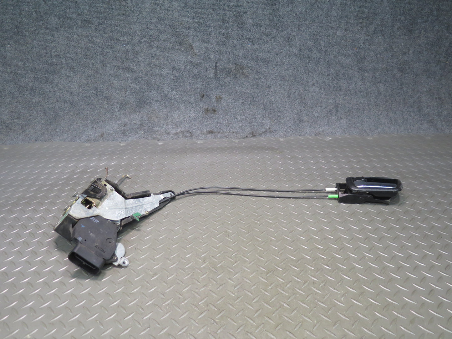 01-03 Lexus JCE10L IS300 Front Left Door Lock Latch Actuator OEM