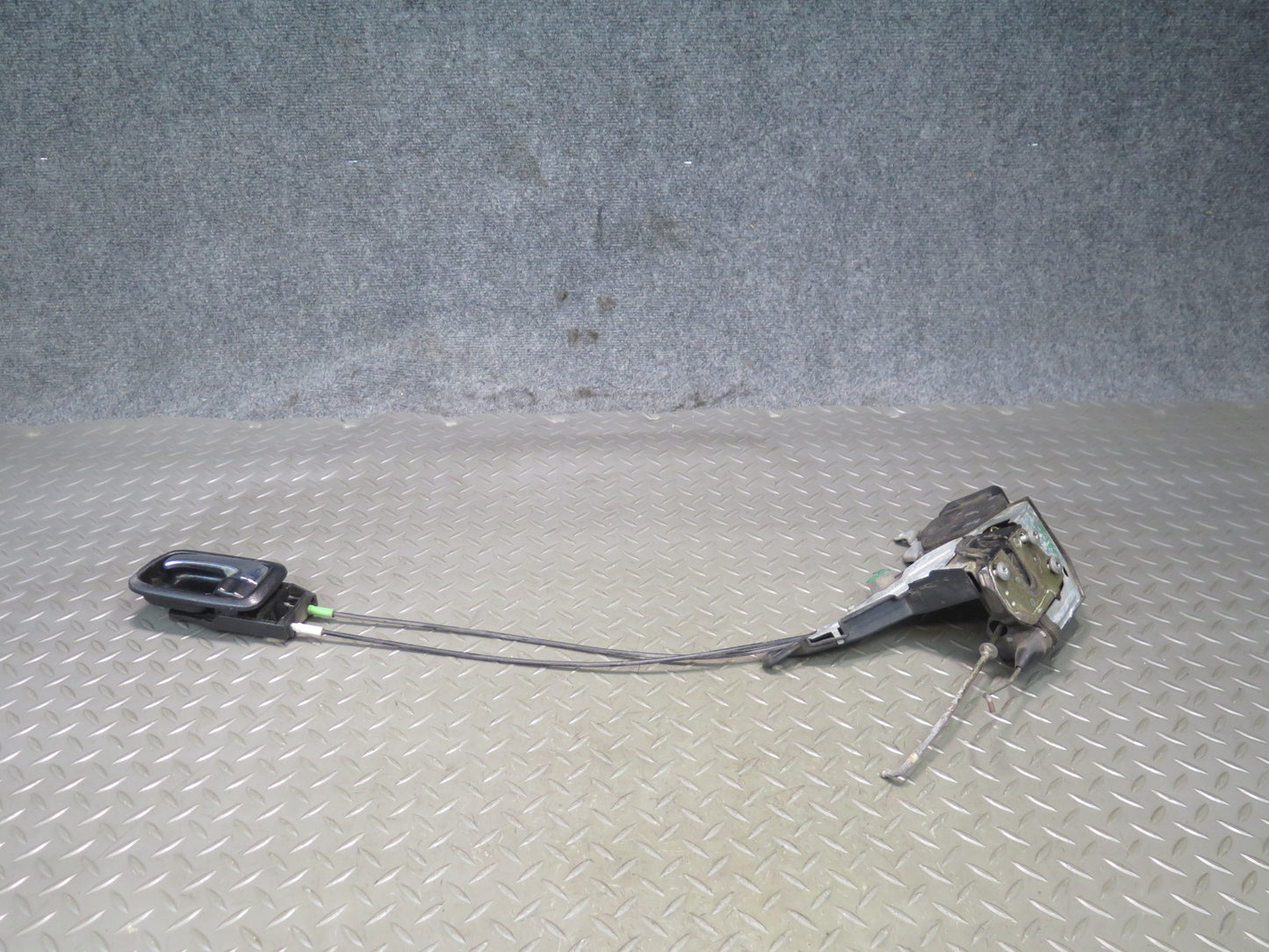 01-03 Lexus JCE10L IS300 Front Left Door Lock Latch Actuator OEM