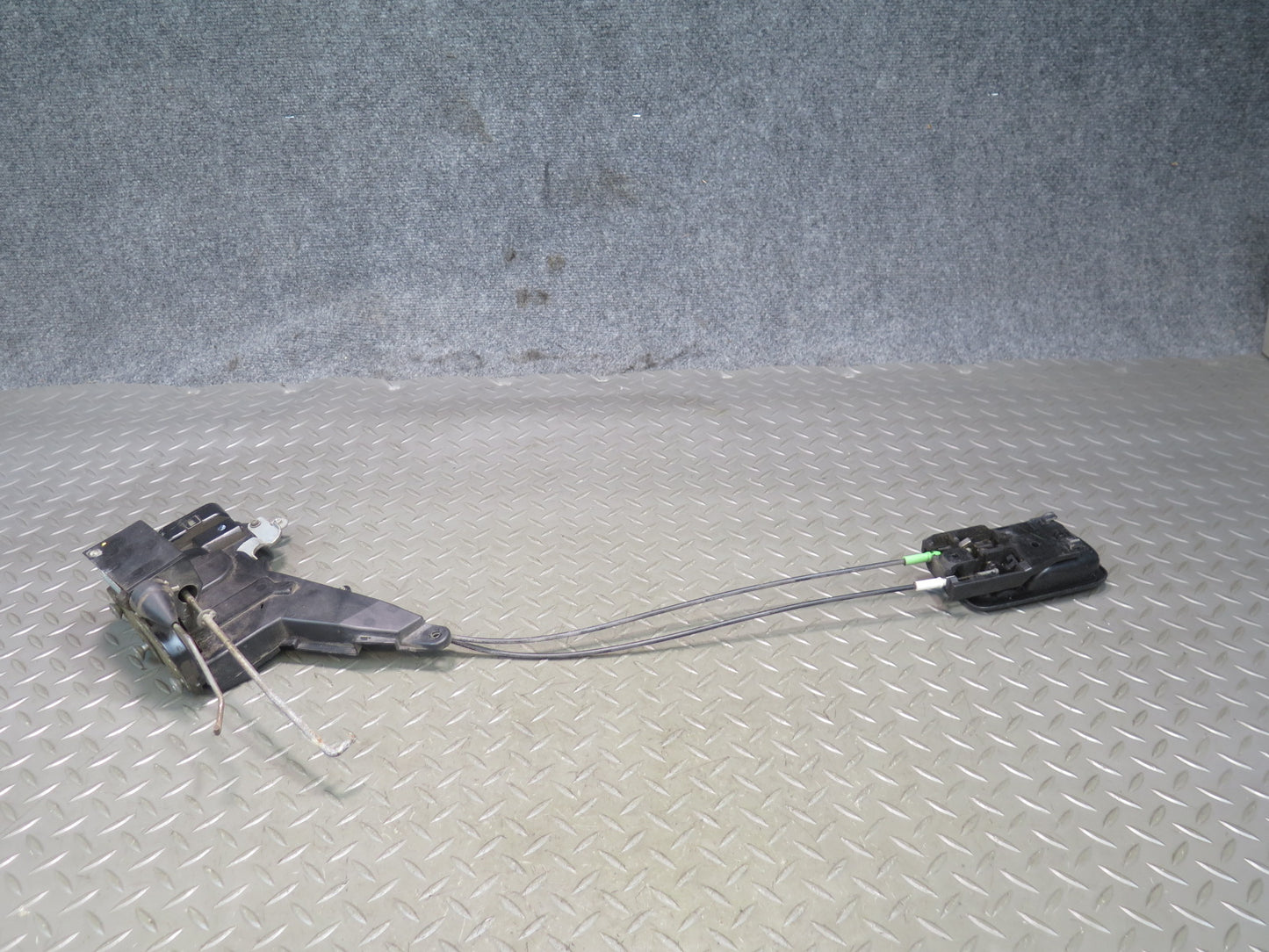 01-03 Lexus JCE10L IS300 Front Left Door Lock Latch Actuator OEM