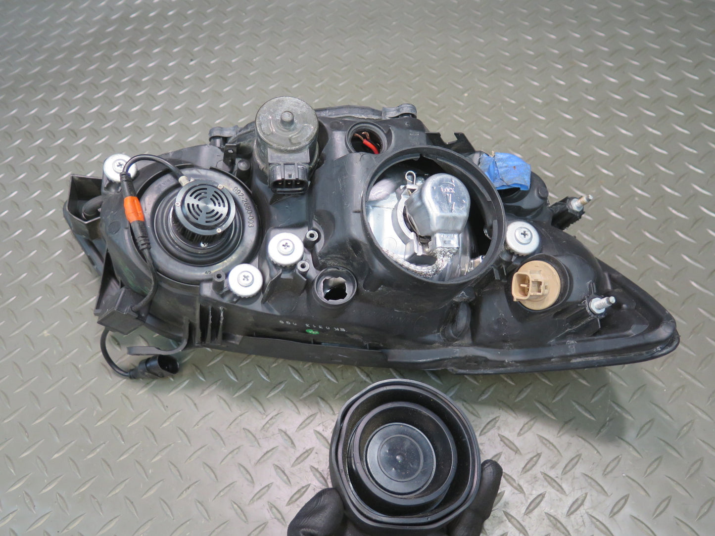 01-05 Lexus JCE10L IS300 Front Left Aftermarket Halogen Headlight Lamp