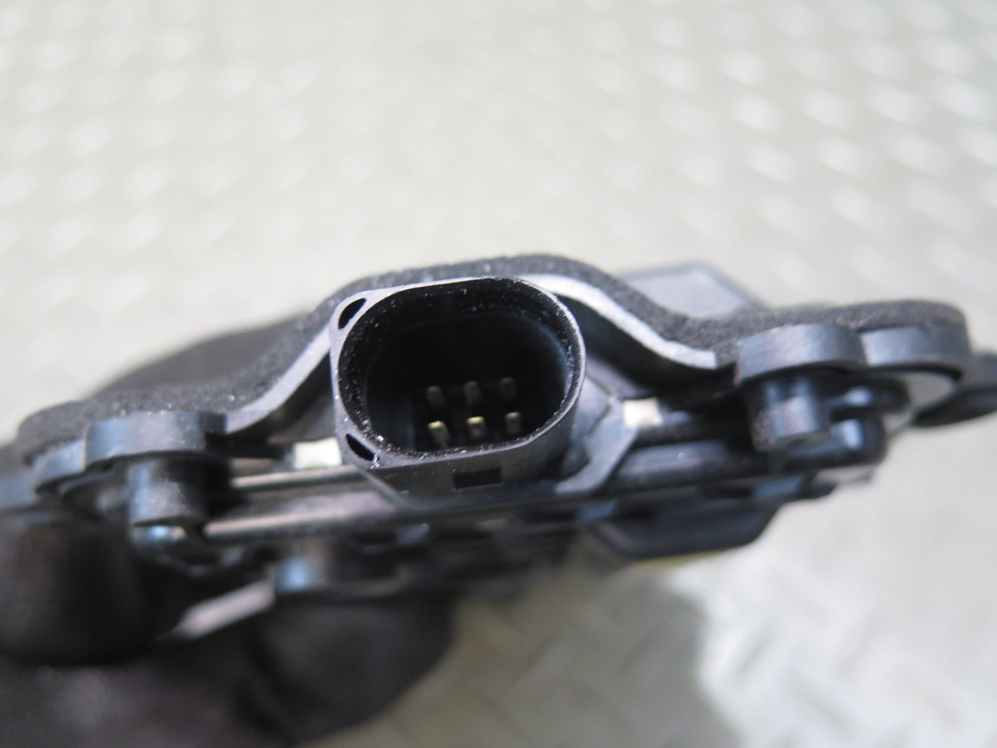 2006-2012 Bentley Flying Spur Rear Right Door Lock Soft Close Actuator Motor
