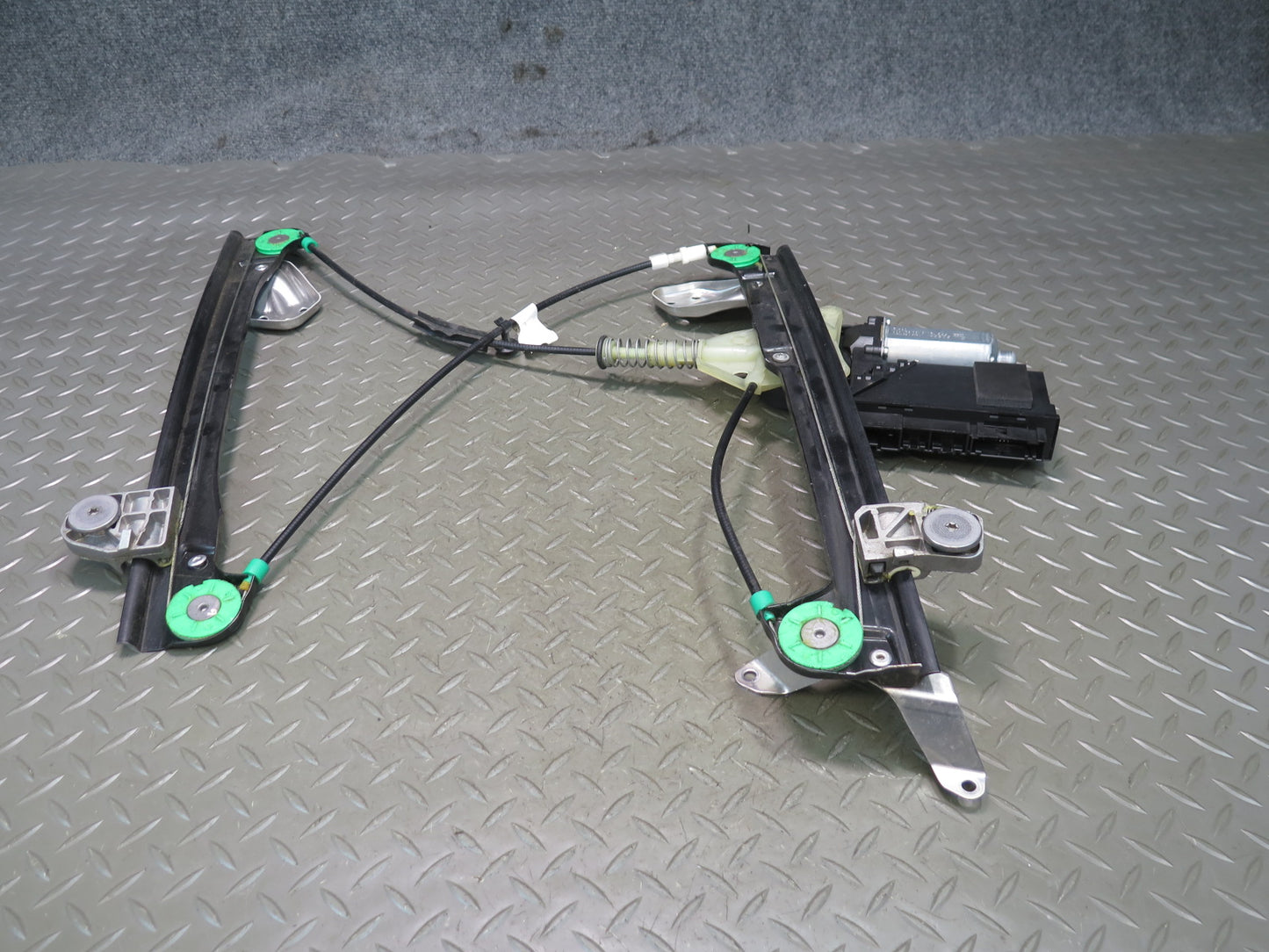 06-12 Bentley Continental Flying Spur Front Right Door Window Regulator W/ Motor