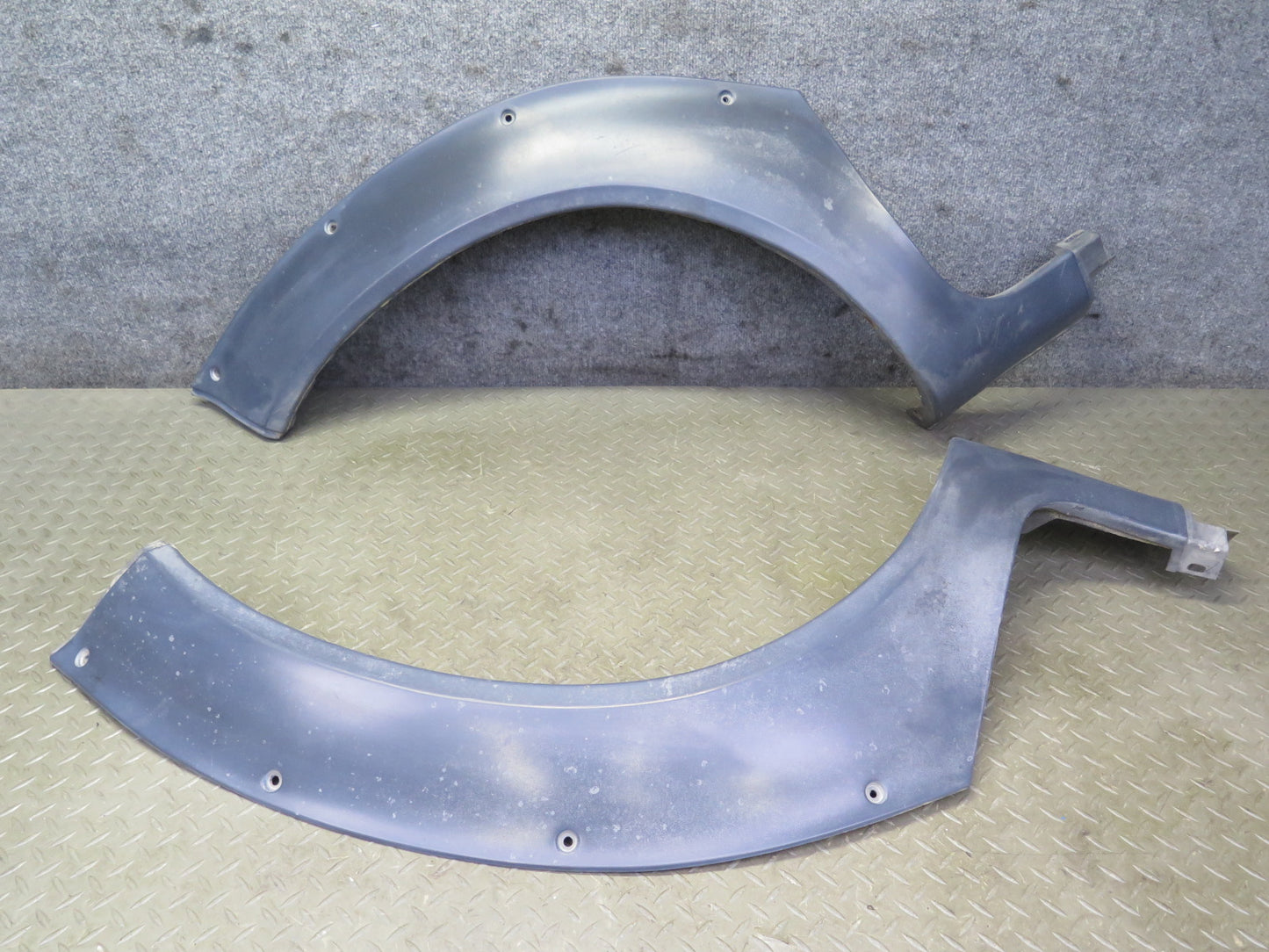 99-01 Isuzu Vehicross Front Left & Right Fender Flare Trim Panel Molding OEM