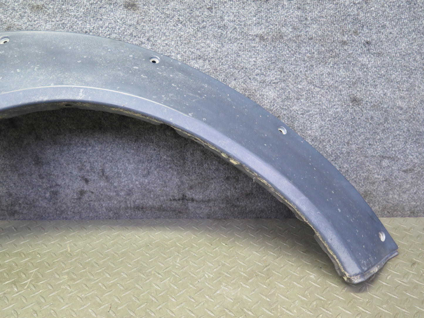 99-01 Isuzu Vehicross Front Left & Right Fender Flare Trim Panel Molding OEM