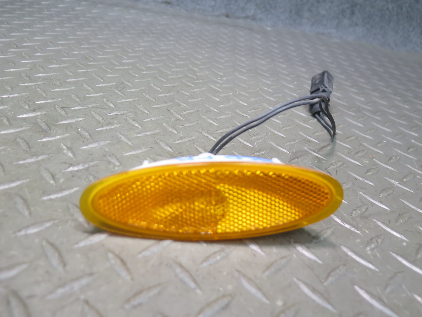 2006-2012 Bentley Continental Flying Spur Front Right Side Marker Light Lamp