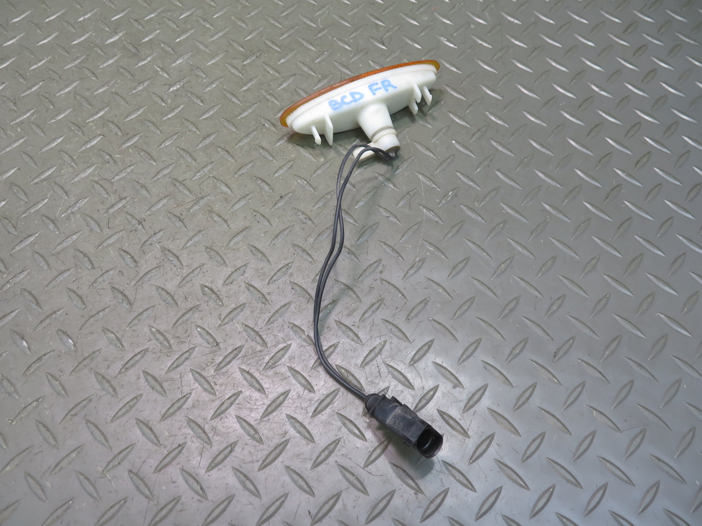 2006-2012 Bentley Continental Flying Spur Front Right Side Marker Light Lamp