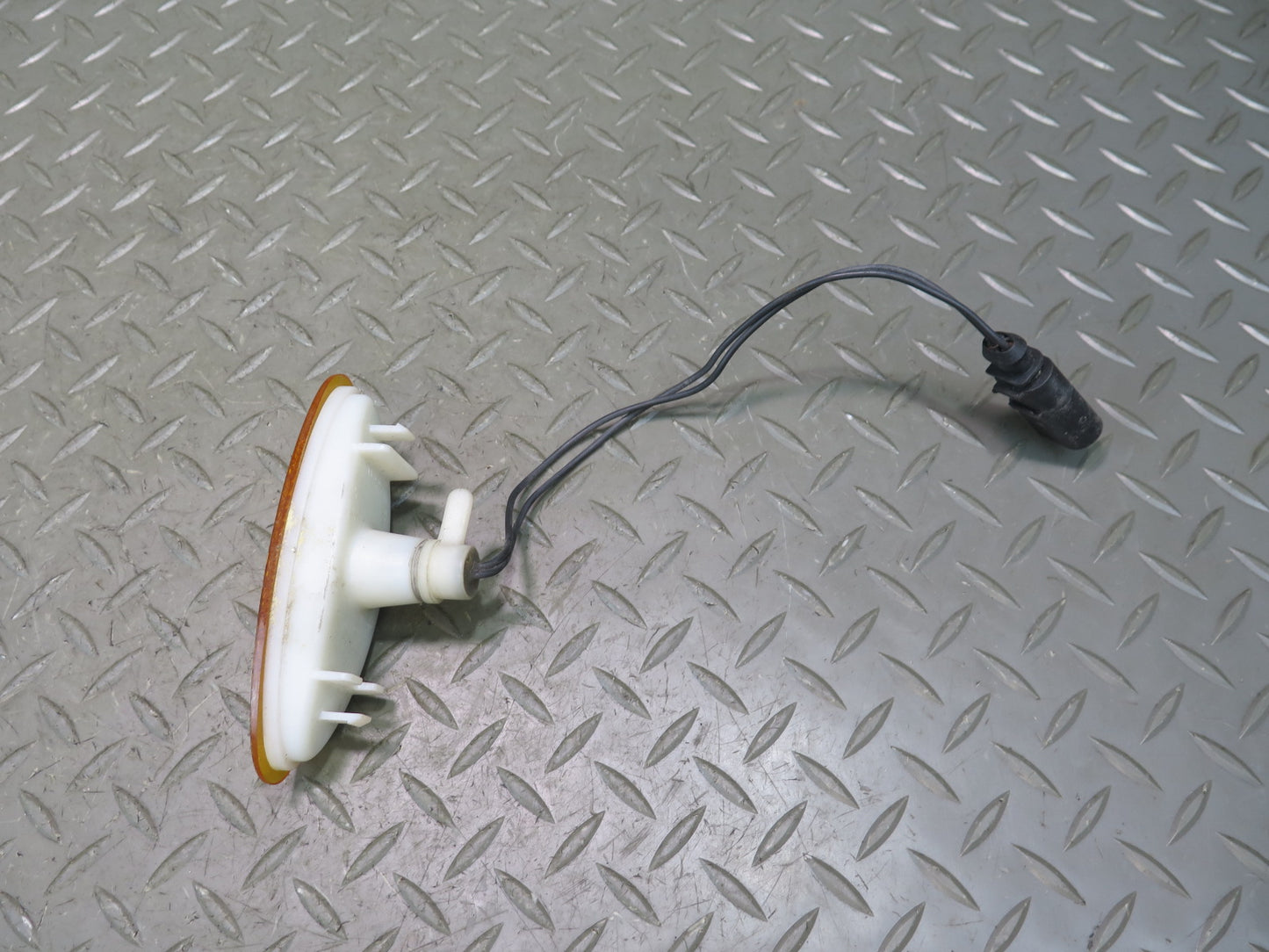 2006-2012 Bentley Continental Flying Spur Front Right Side Marker Light Lamp