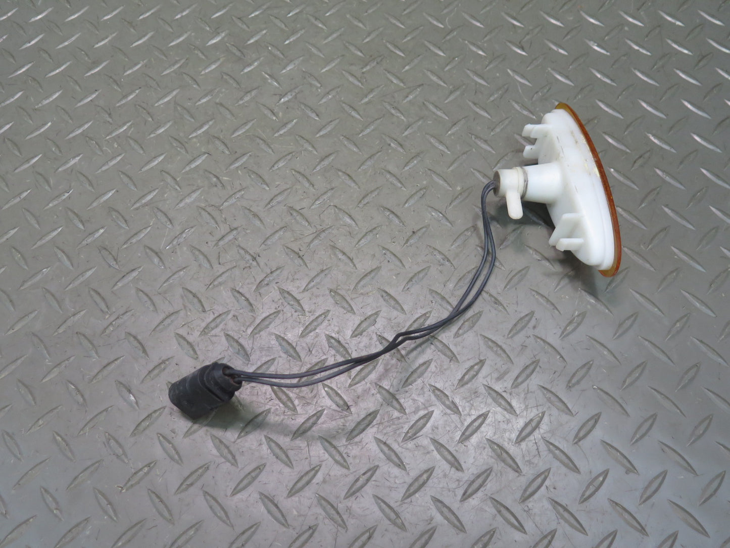 2006-2012 Bentley Continental Flying Spur Front Right Side Marker Light Lamp