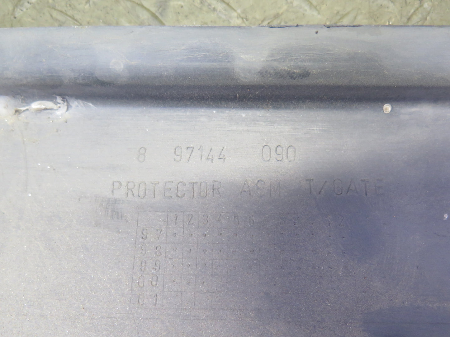 99-01 Isuzu Vehicross Rear Trunk Tailgate Molding Trim Panel Cover Protector OEM
