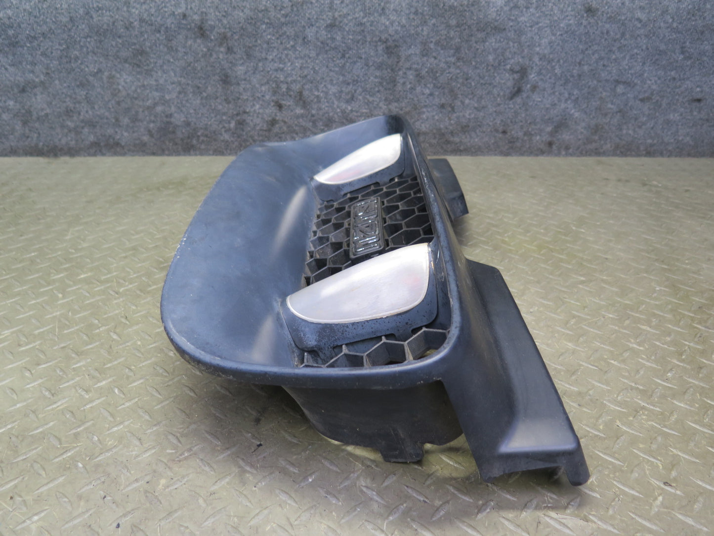 99-01 Isuzu Vehicross Front Bumper Grille Assembly OEM